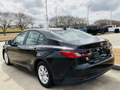 2025 Toyota CAMRY LE