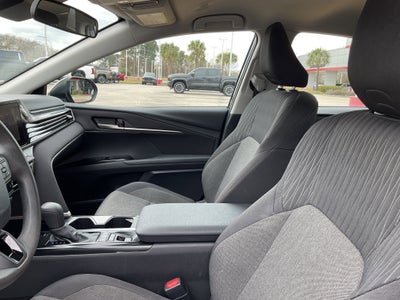 2025 Toyota CAMRY LE