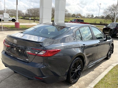 2025 Toyota CAMRY SE