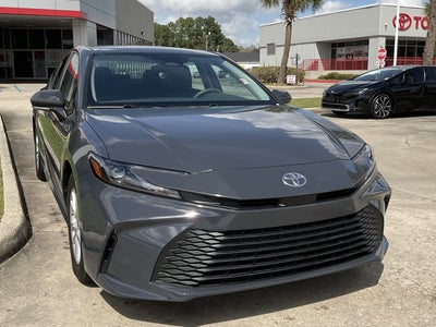 2025 Toyota CAMRY LE
