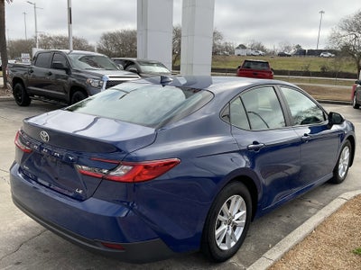 2025 Toyota CAMRY LE