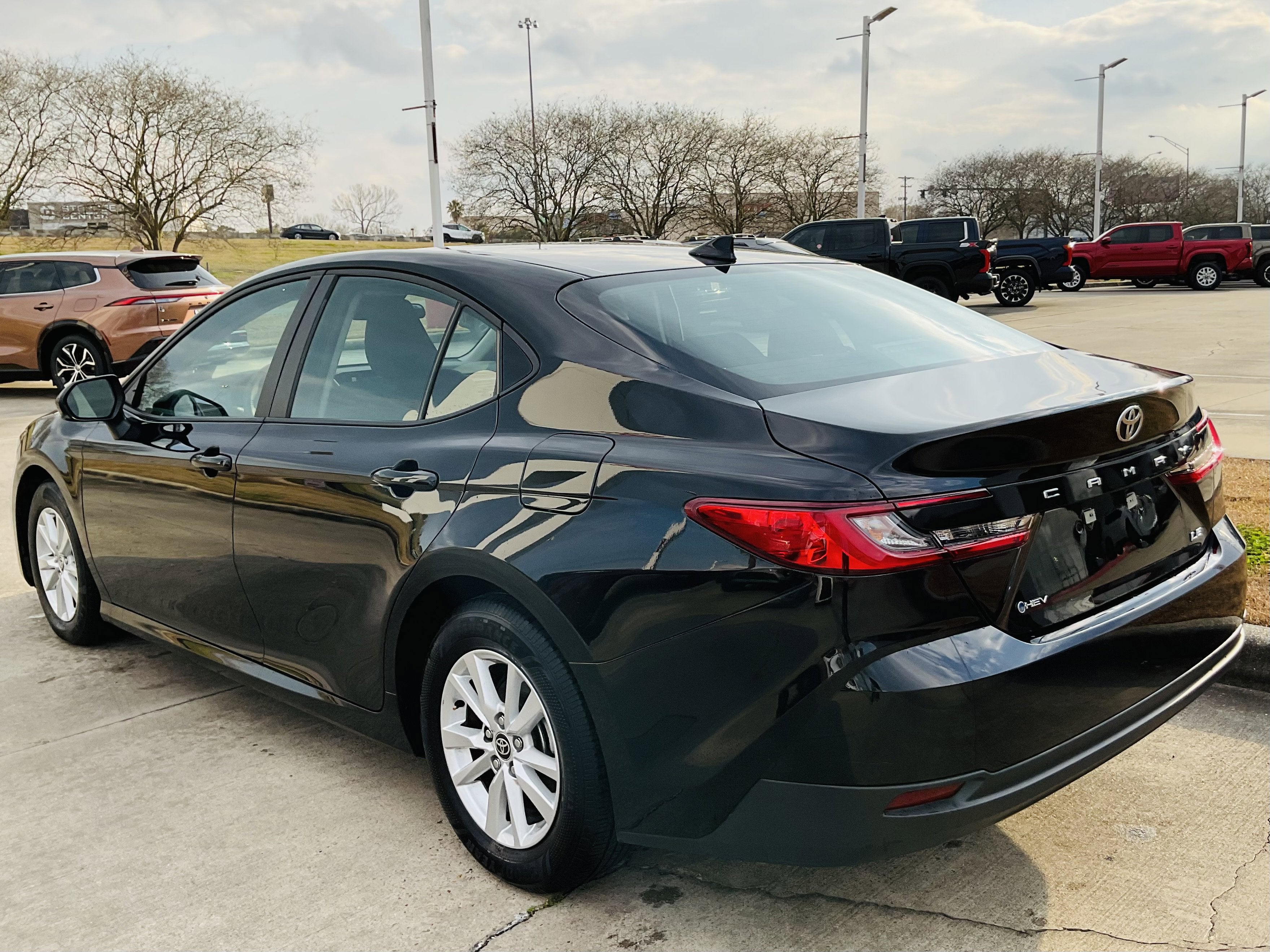 2025 Toyota CAMRY LE