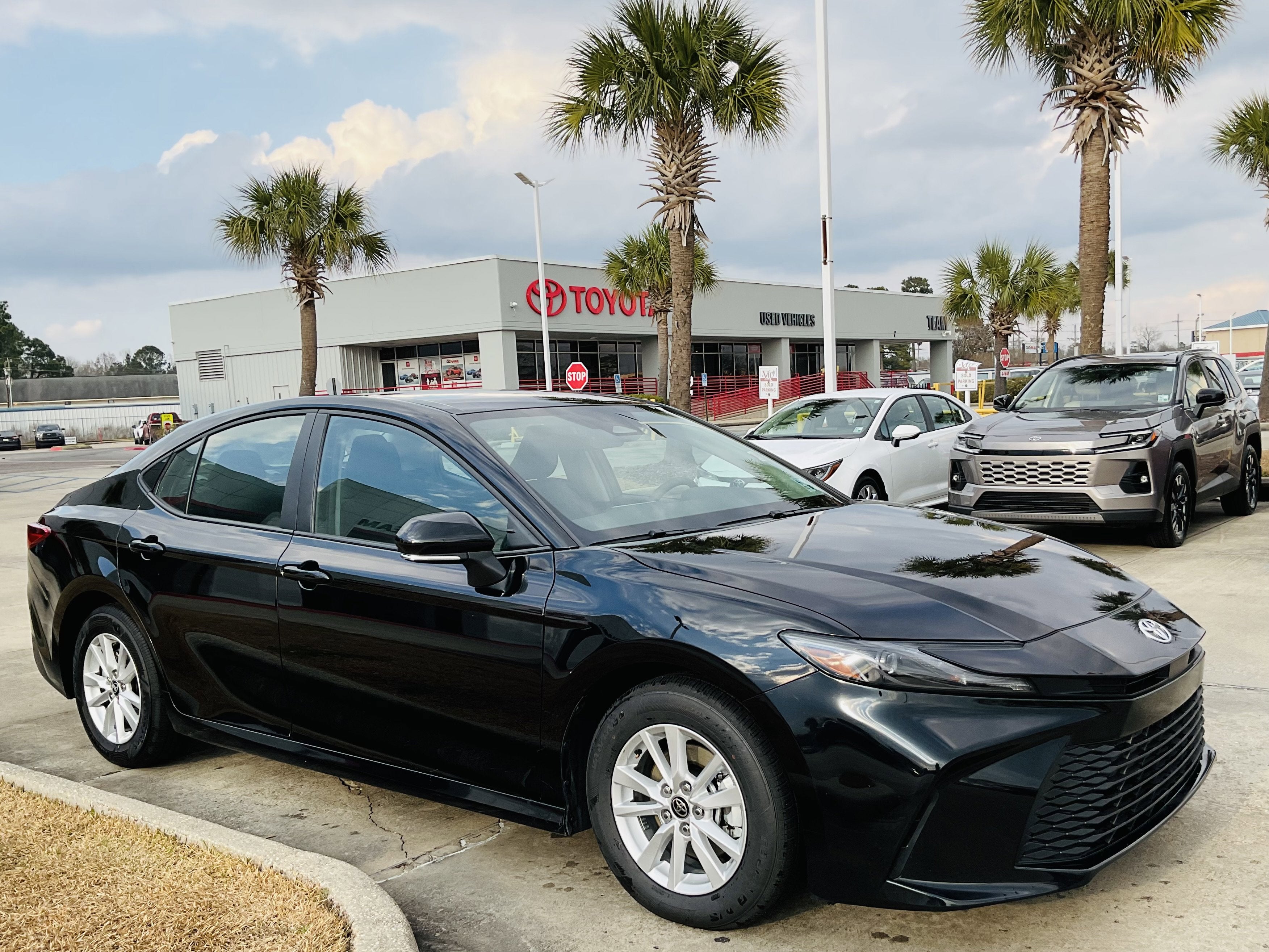 2025 Toyota CAMRY LE