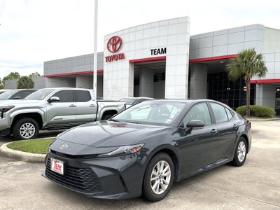 2025 Toyota CAMRY LE