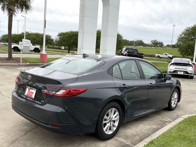 2025 Toyota CAMRY LE