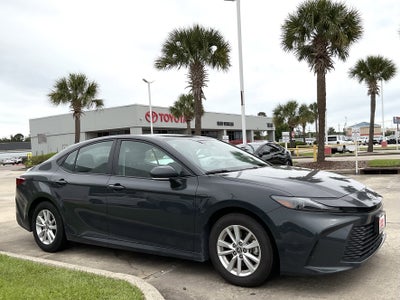 2025 Toyota CAMRY LE