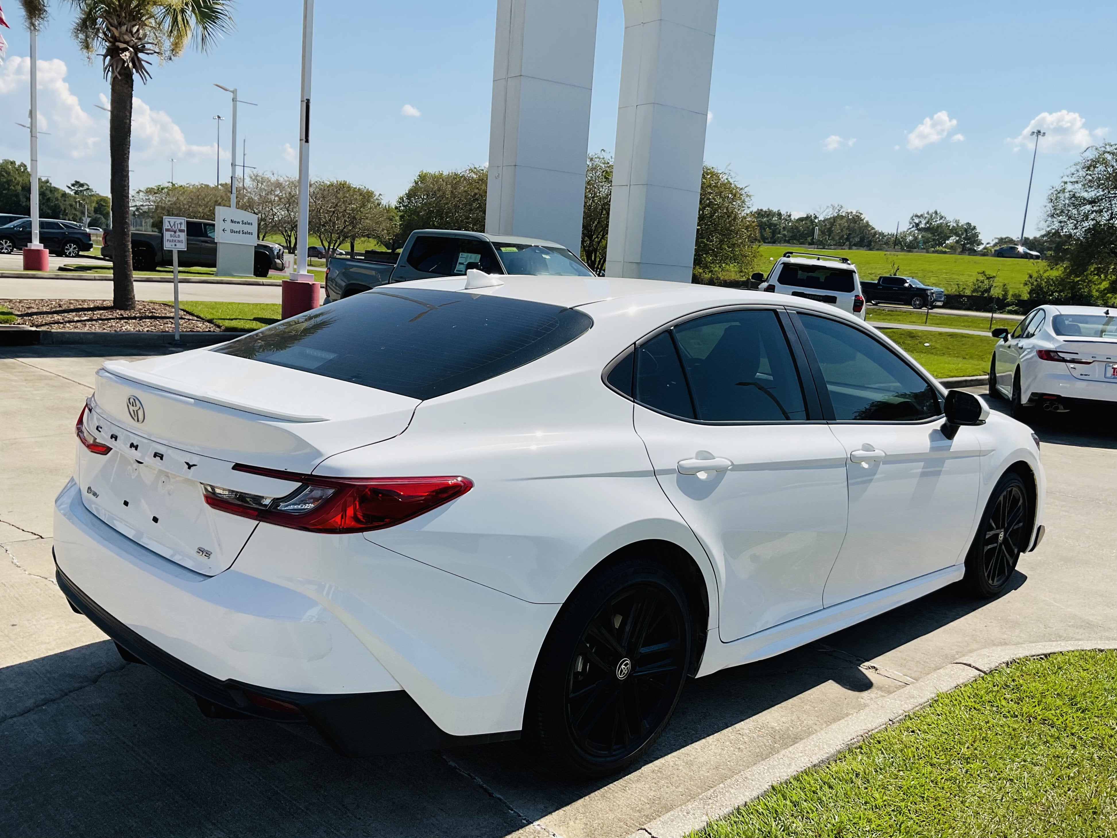 2025 Toyota CAMRY SE