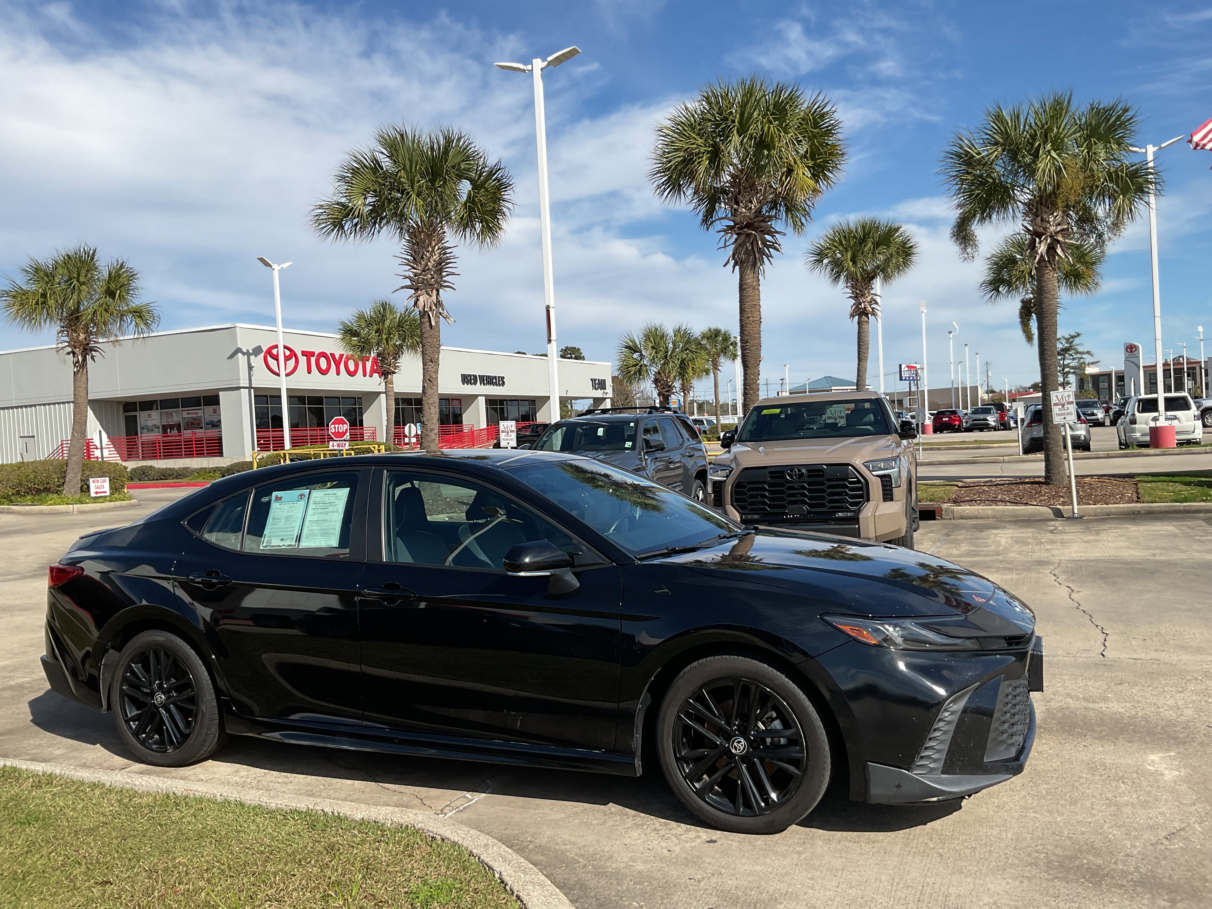 2025 Toyota CAMRY SE