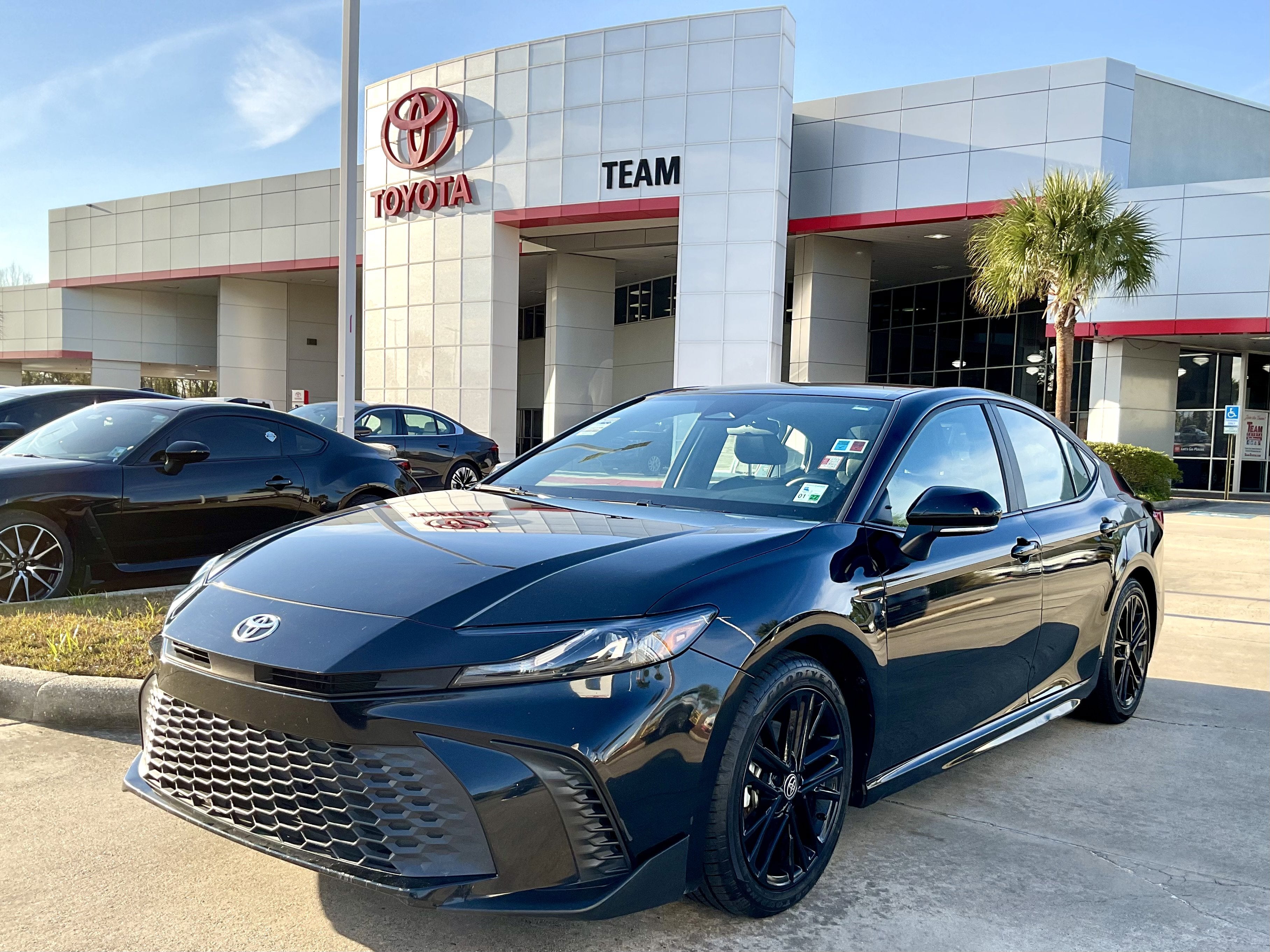 2025 Toyota CAMRY SE