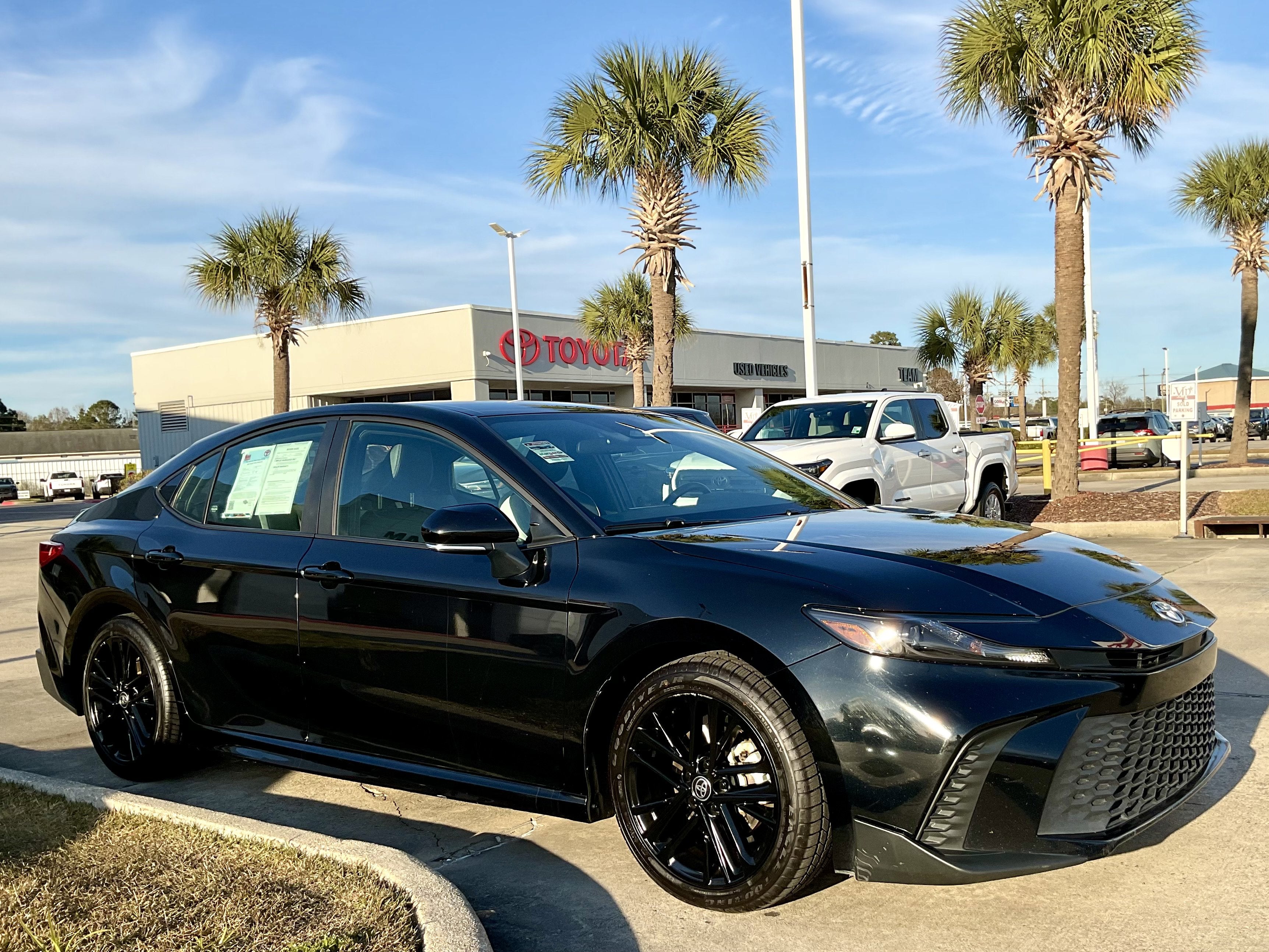 2025 Toyota CAMRY SE