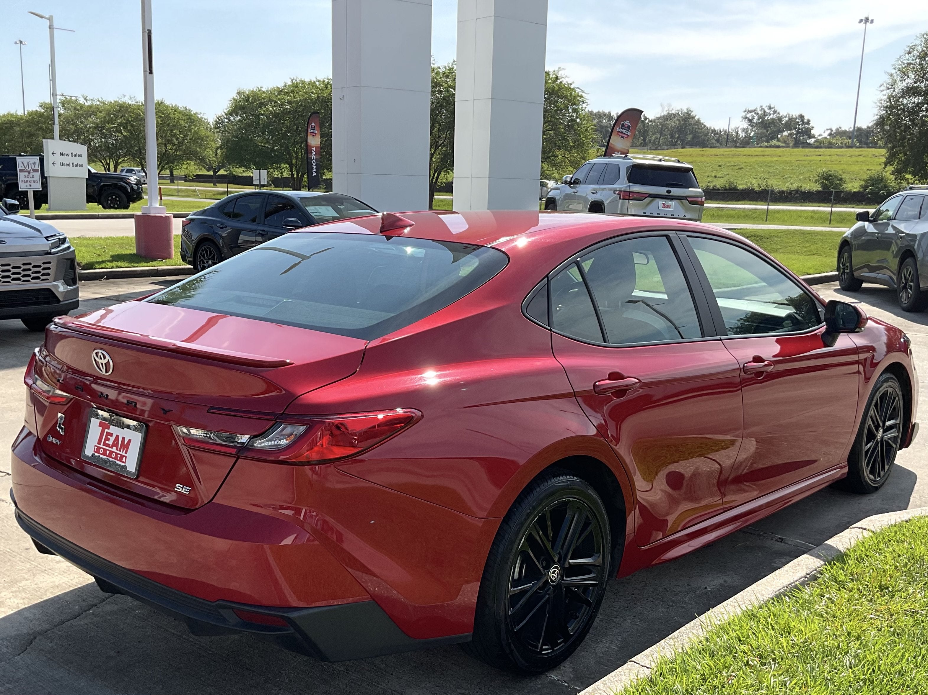 2025 Toyota Camry SE