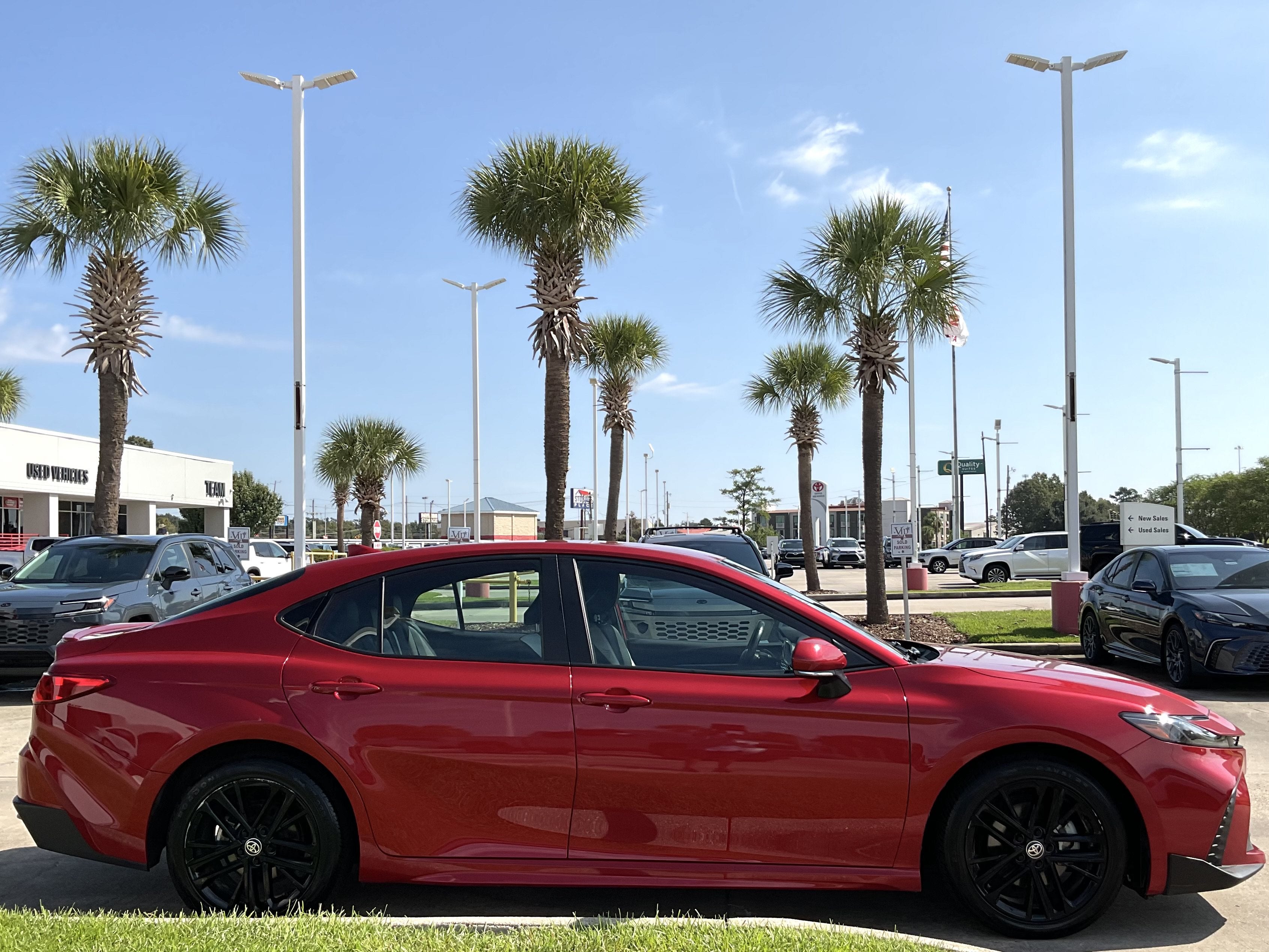 2025 Toyota Camry SE