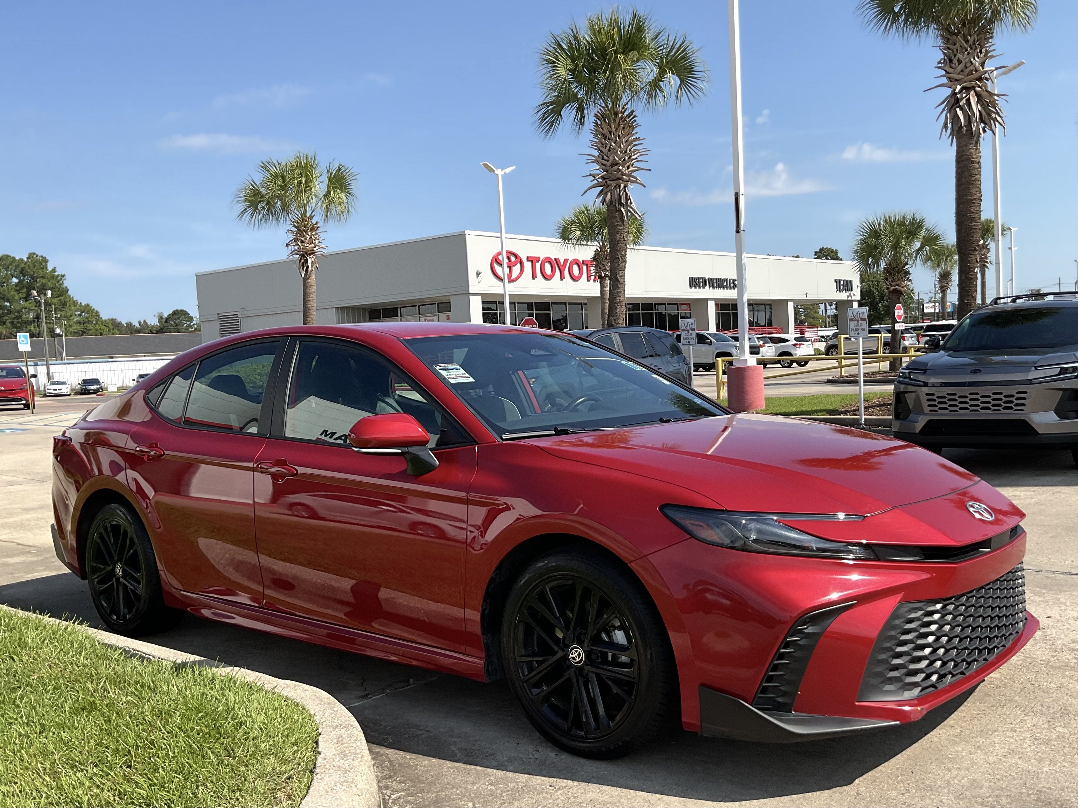 2025 Toyota Camry SE