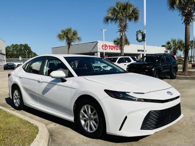 2025 Toyota CAMRY LE
