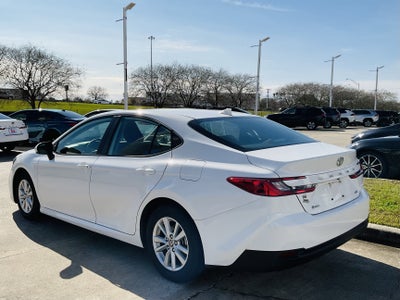 2025 Toyota CAMRY LE