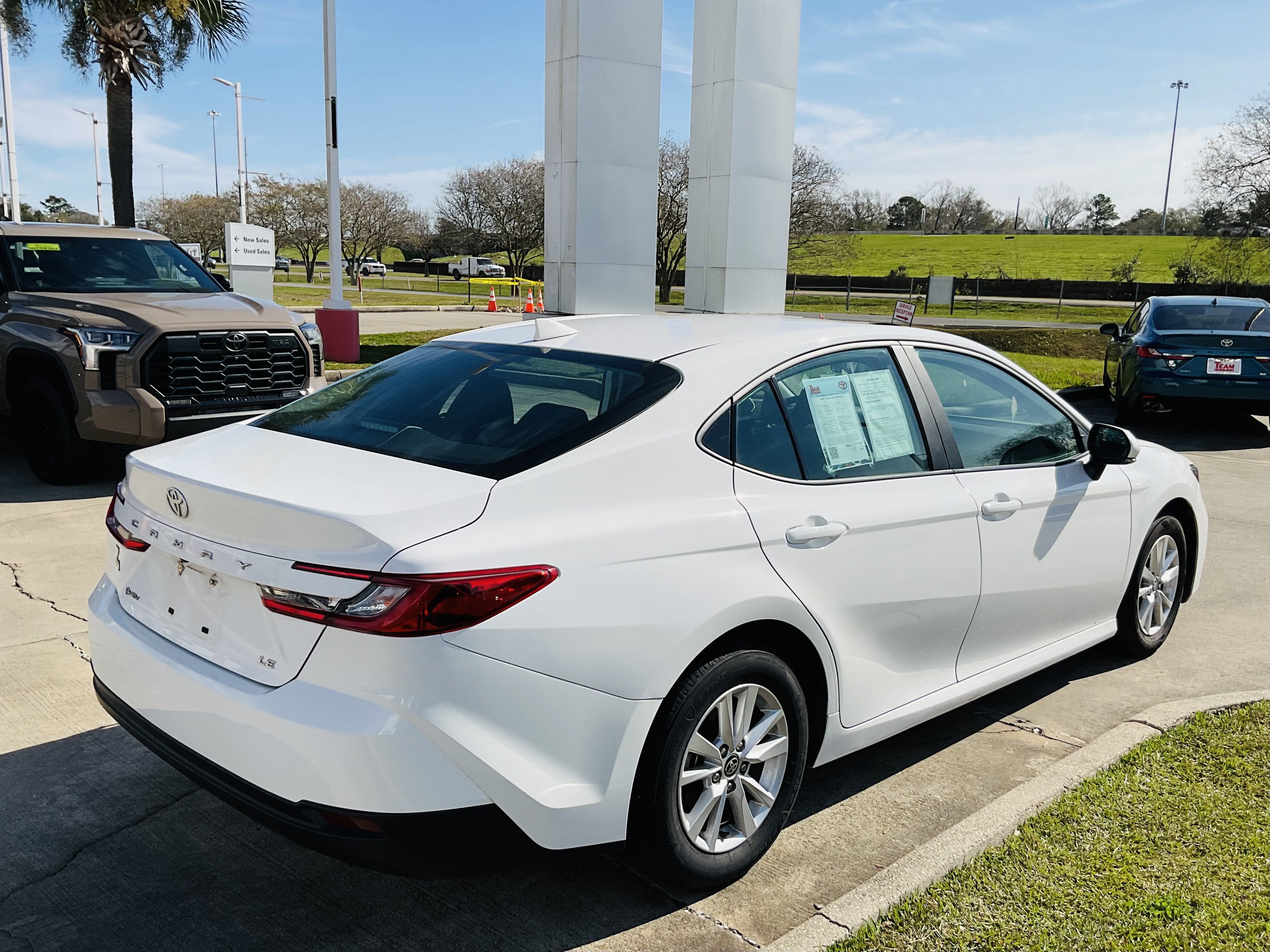 2025 Toyota CAMRY LE