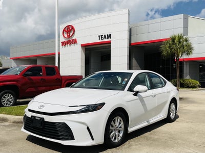 2025 Toyota CAMRY LE