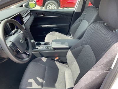 2025 Toyota CAMRY LE