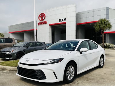2025 Toyota CAMRY LE