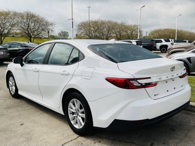 2025 Toyota CAMRY LE