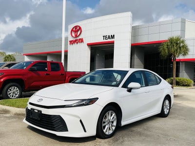2025 Toyota CAMRY LE