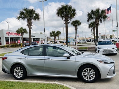 2025 Toyota CAMRY LE