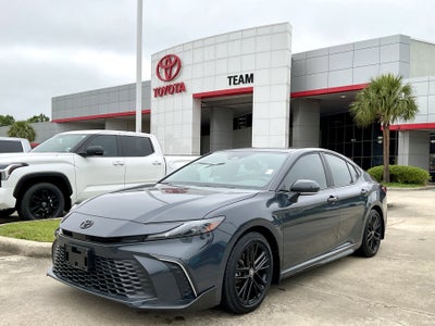 2025 Toyota CAMRY SE