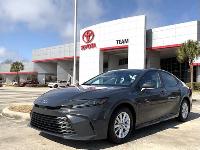 2025 Toyota CAMRY LE