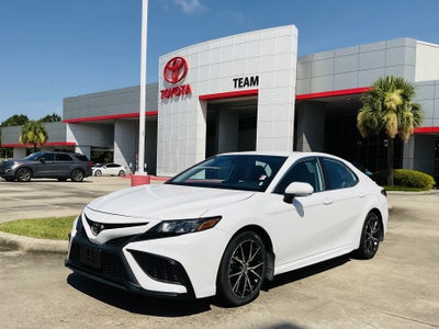 2024 Toyota Camry SE