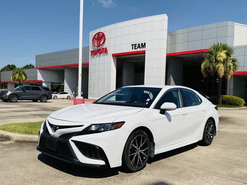 2024 Toyota Camry SE