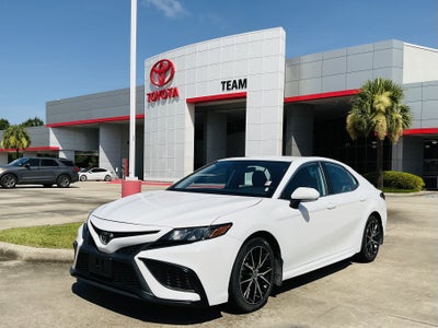 2024 Toyota Camry SE