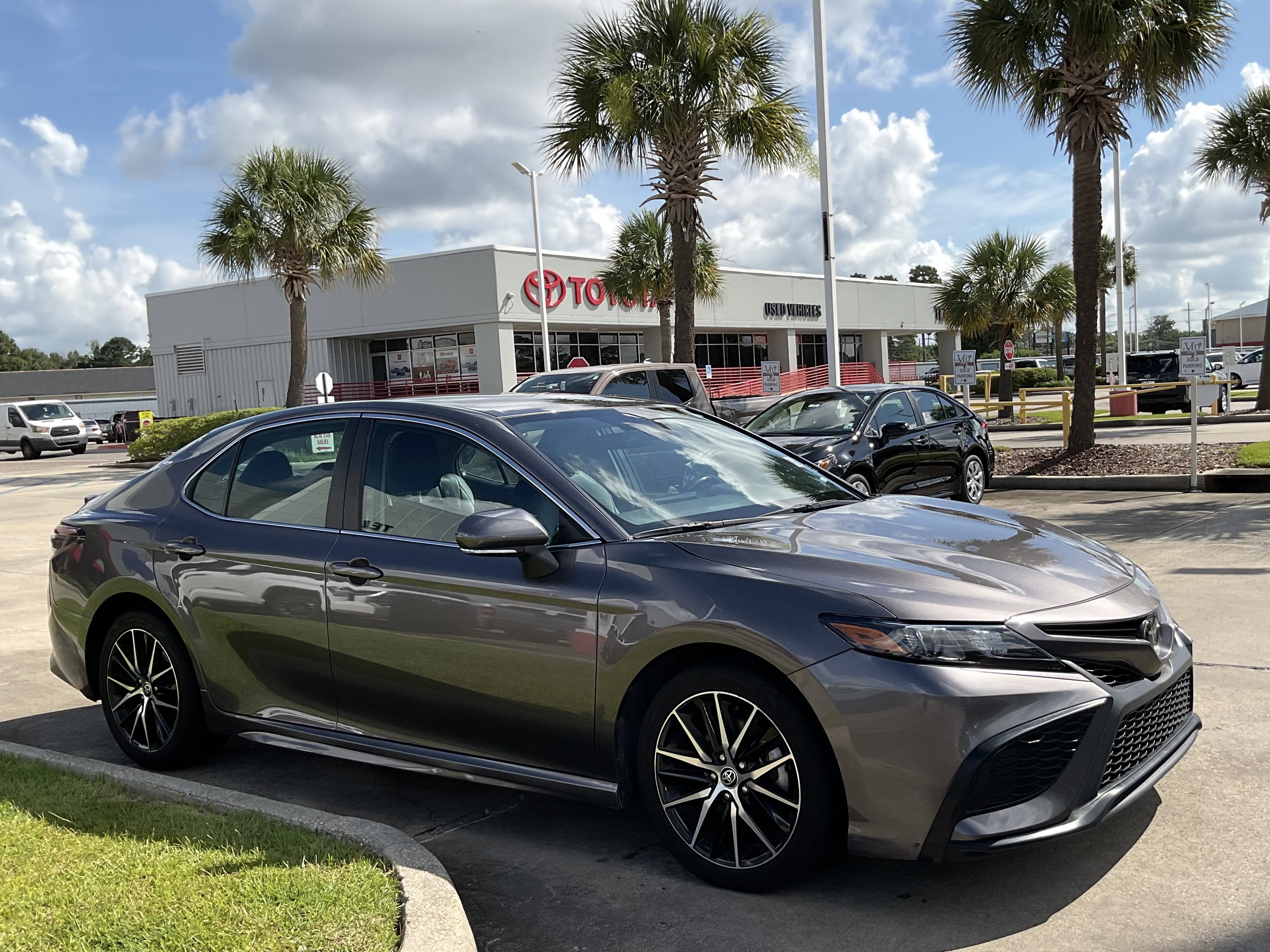 2024 Toyota Camry SE
