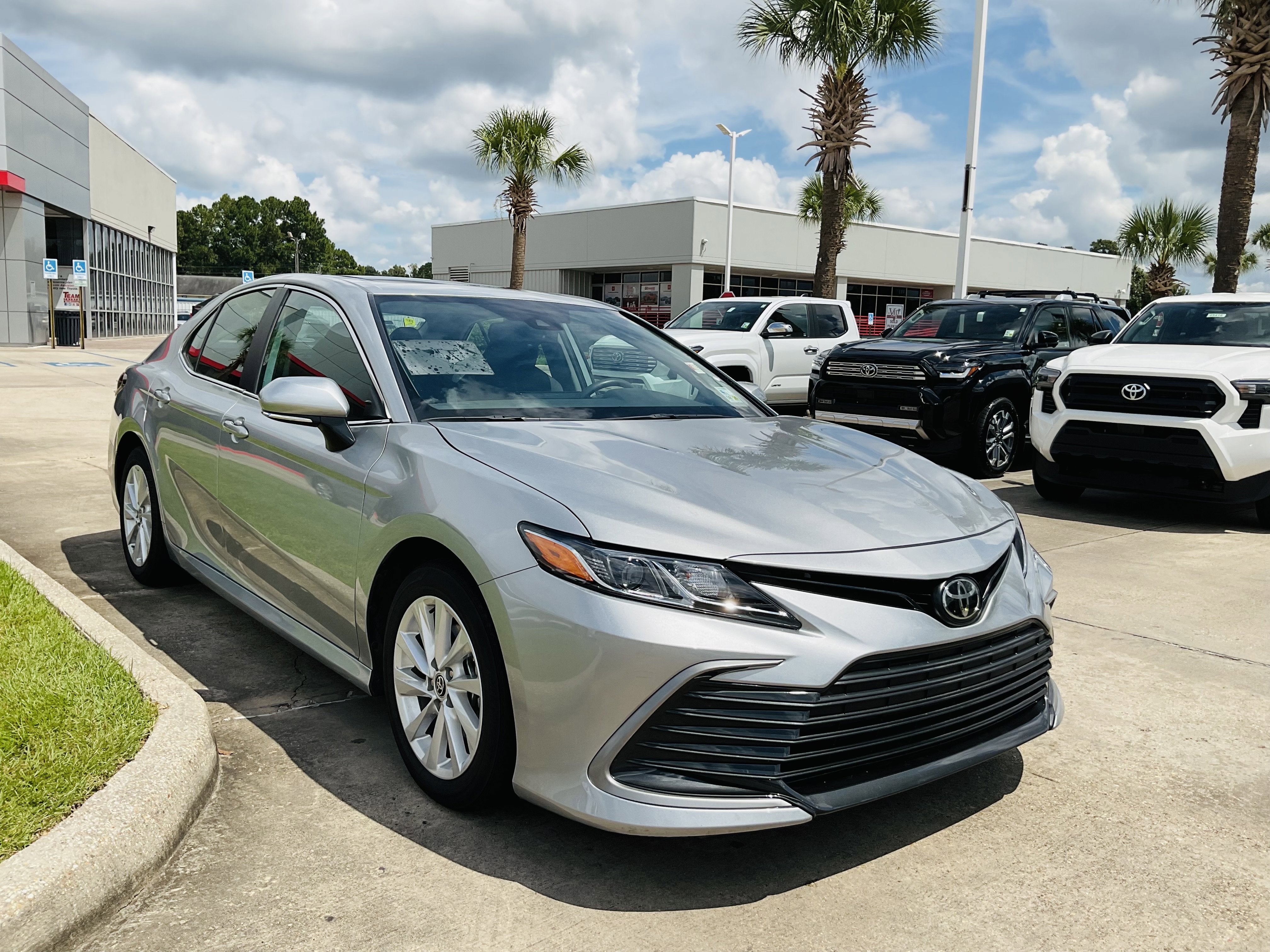 2024 Toyota CAMRY LE