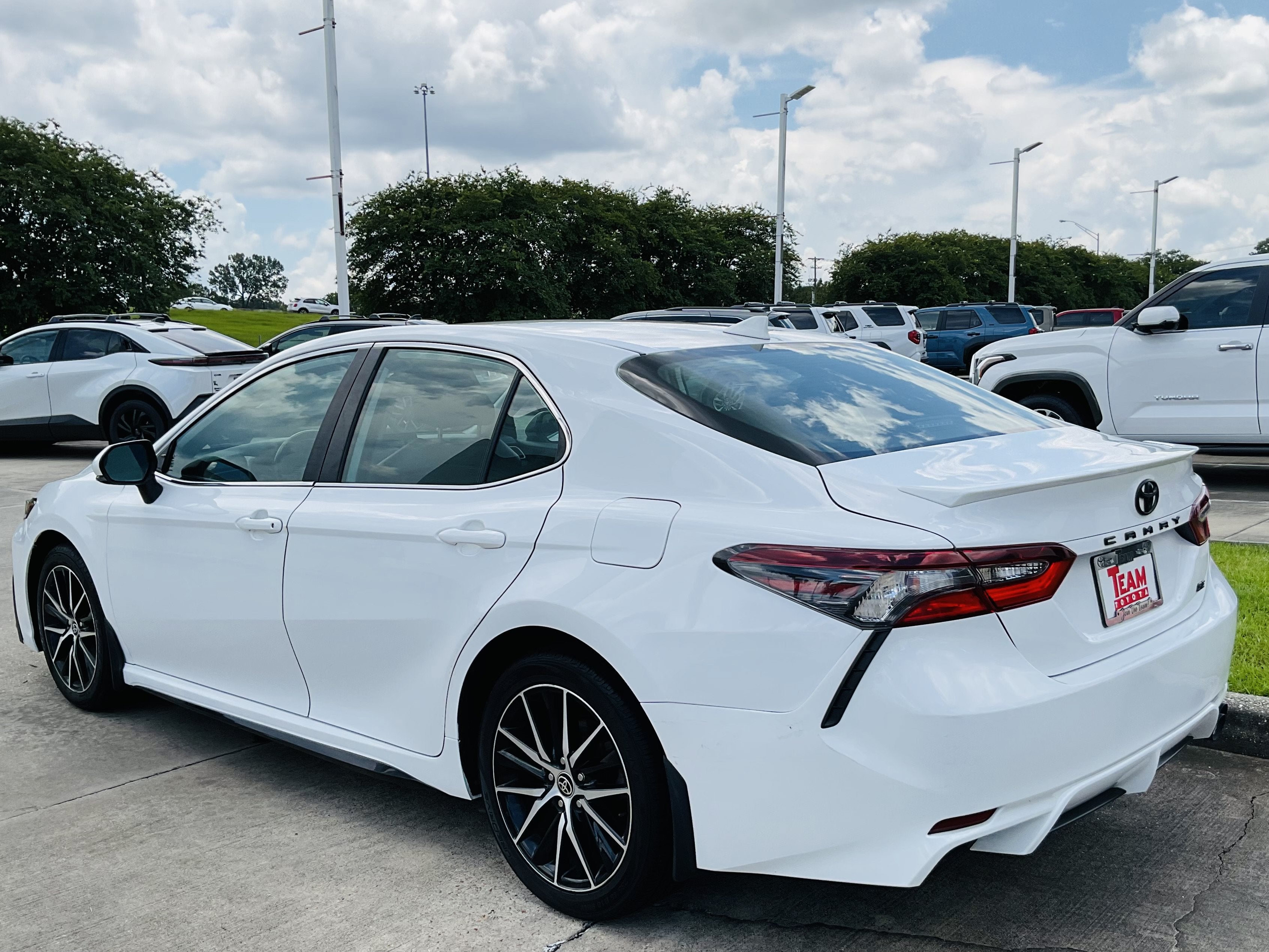 2023 Toyota Camry SE