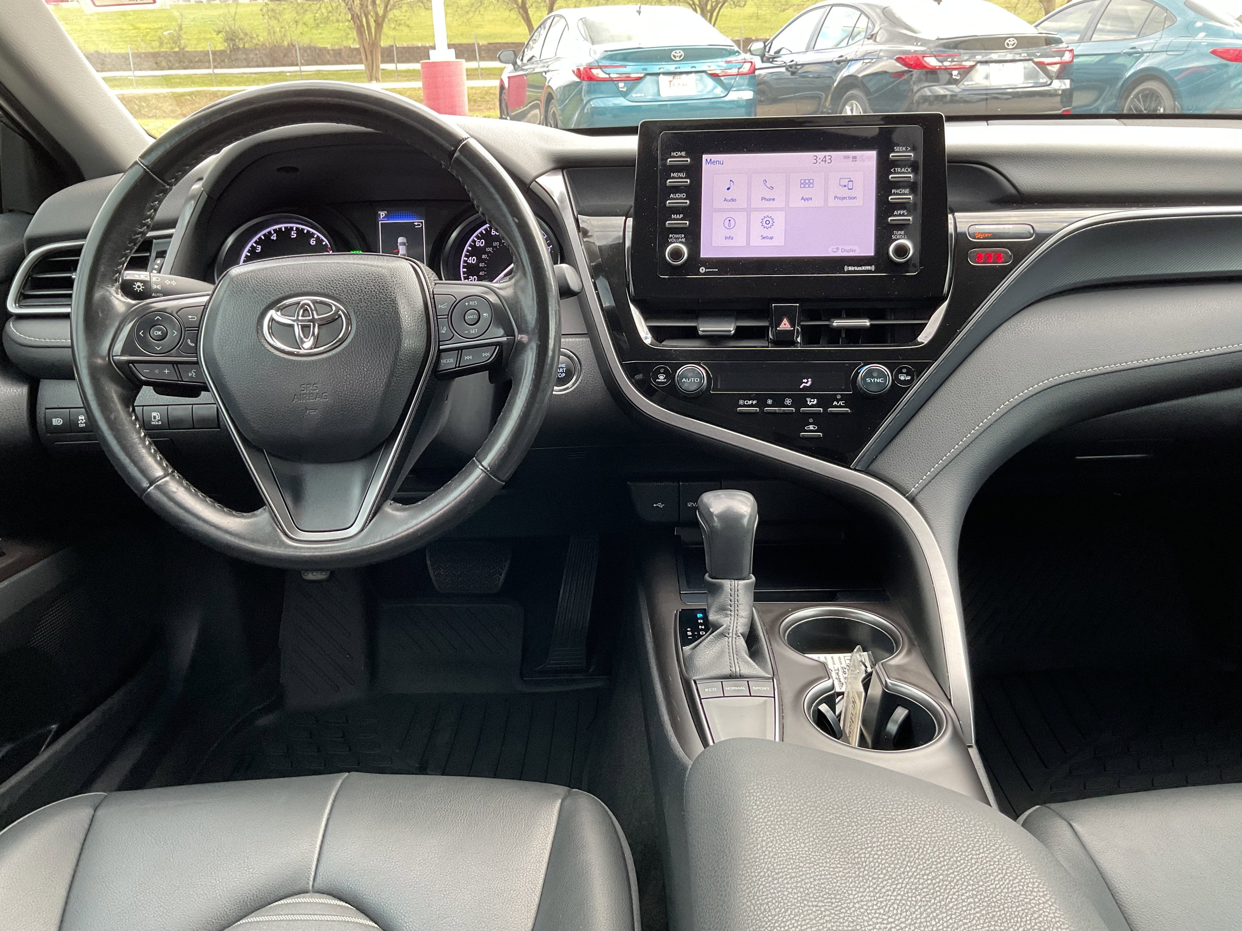 2023 Toyota CAMRY SE