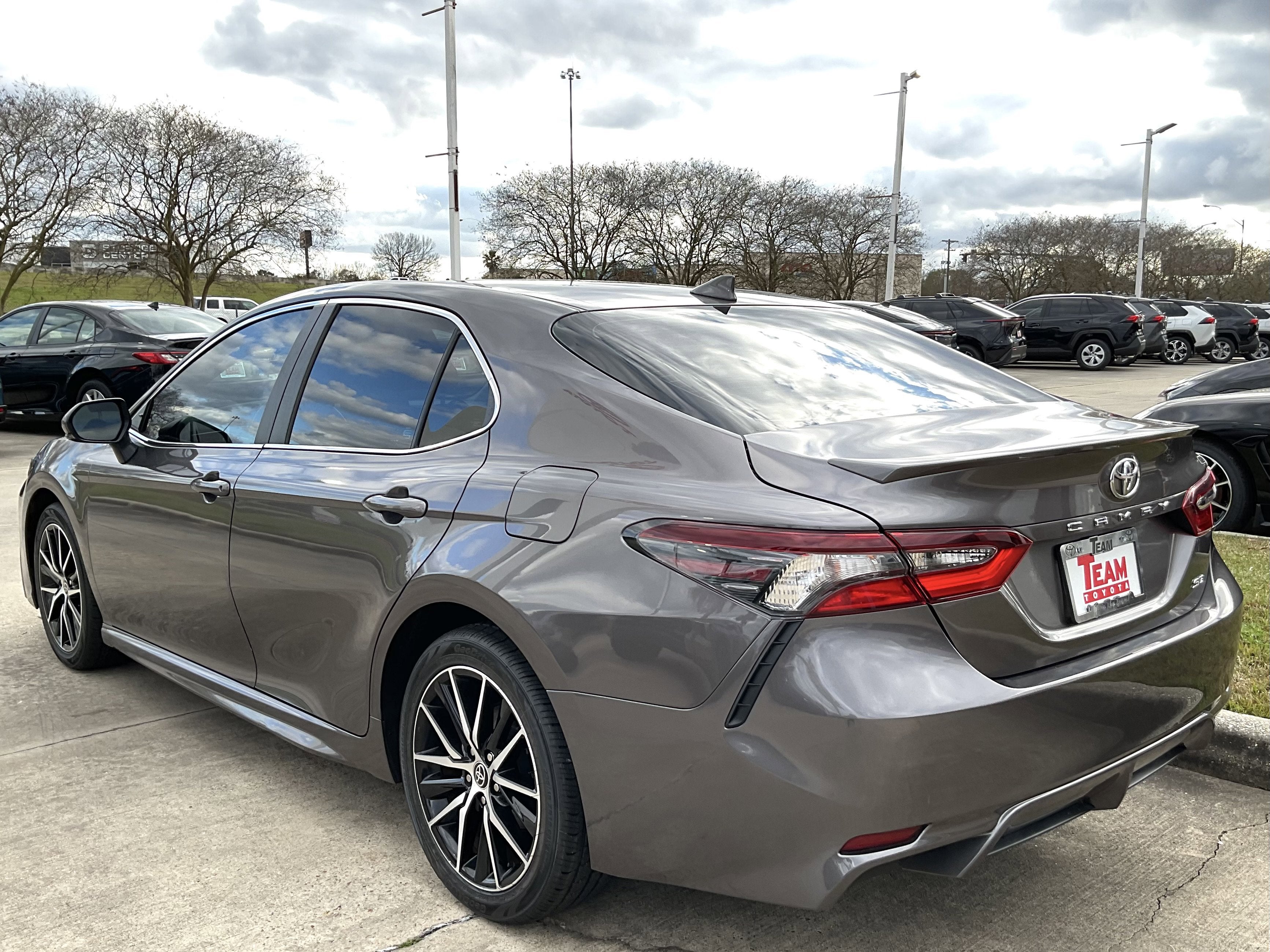 2023 Toyota CAMRY SE
