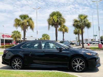2024 Toyota Camry SE