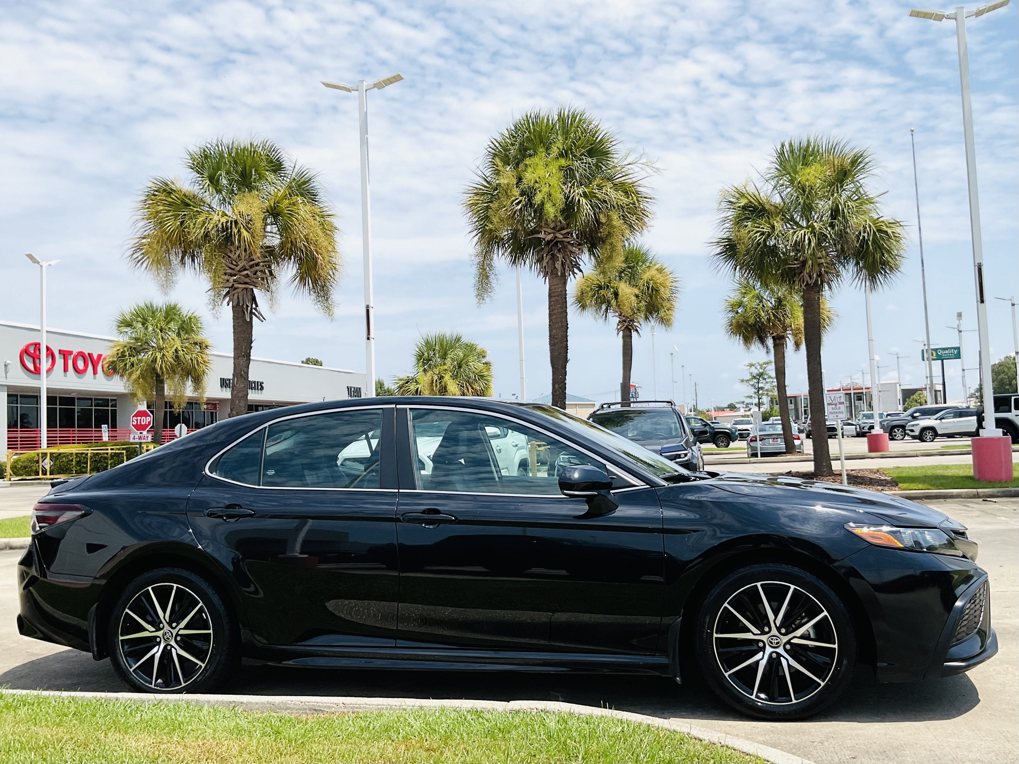 2024 Toyota Camry SE