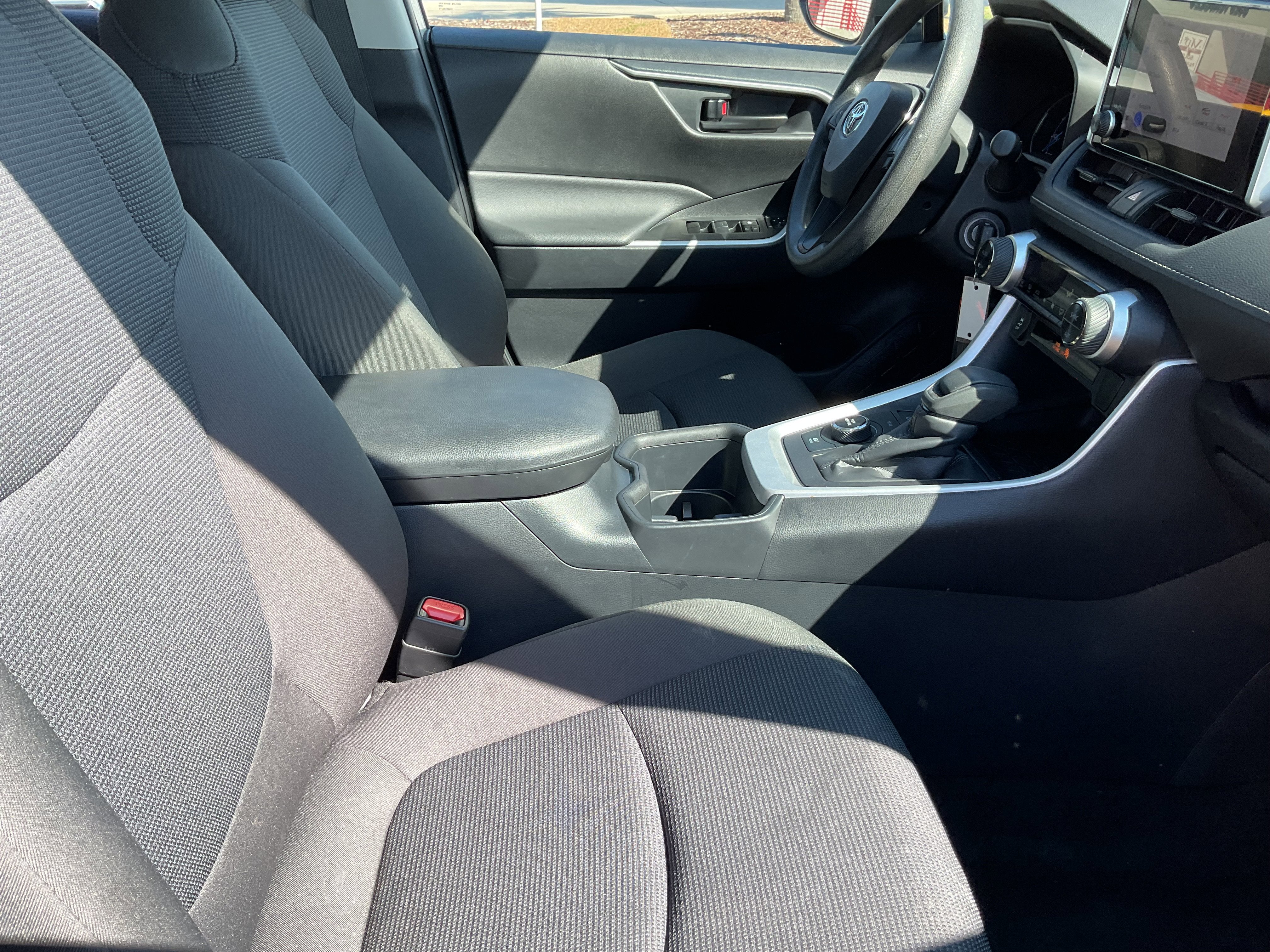 2025 Toyota RAV4 HYBRID Hybrid LE