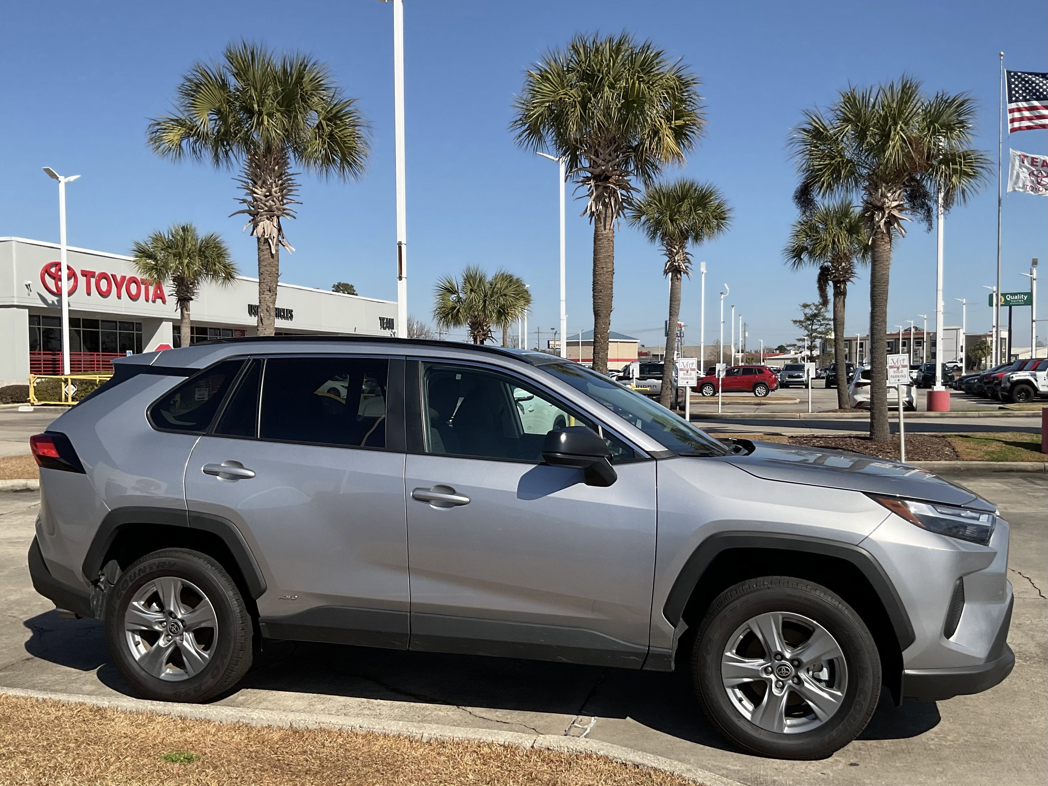 2025 Toyota RAV4 HYBRID Hybrid LE