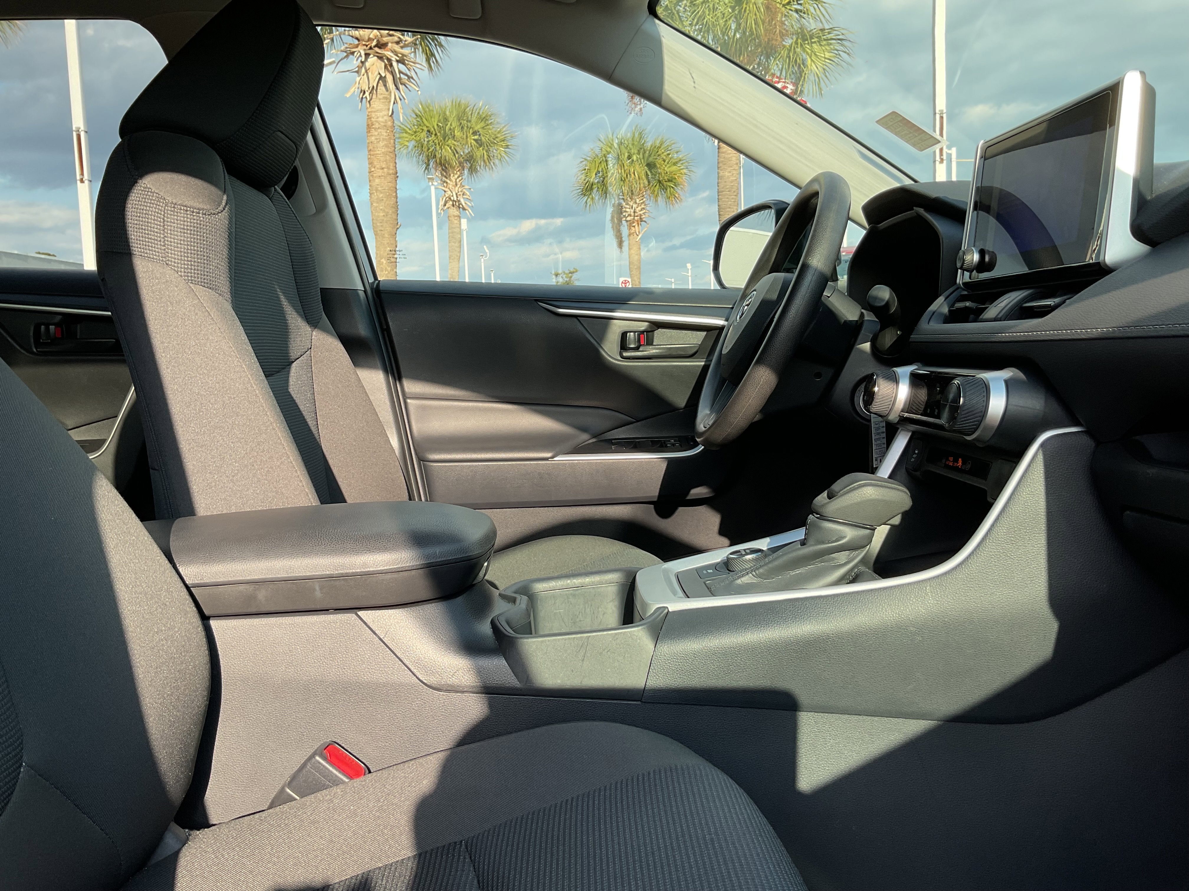 2025 Toyota RAV4 HYBRID Hybrid LE