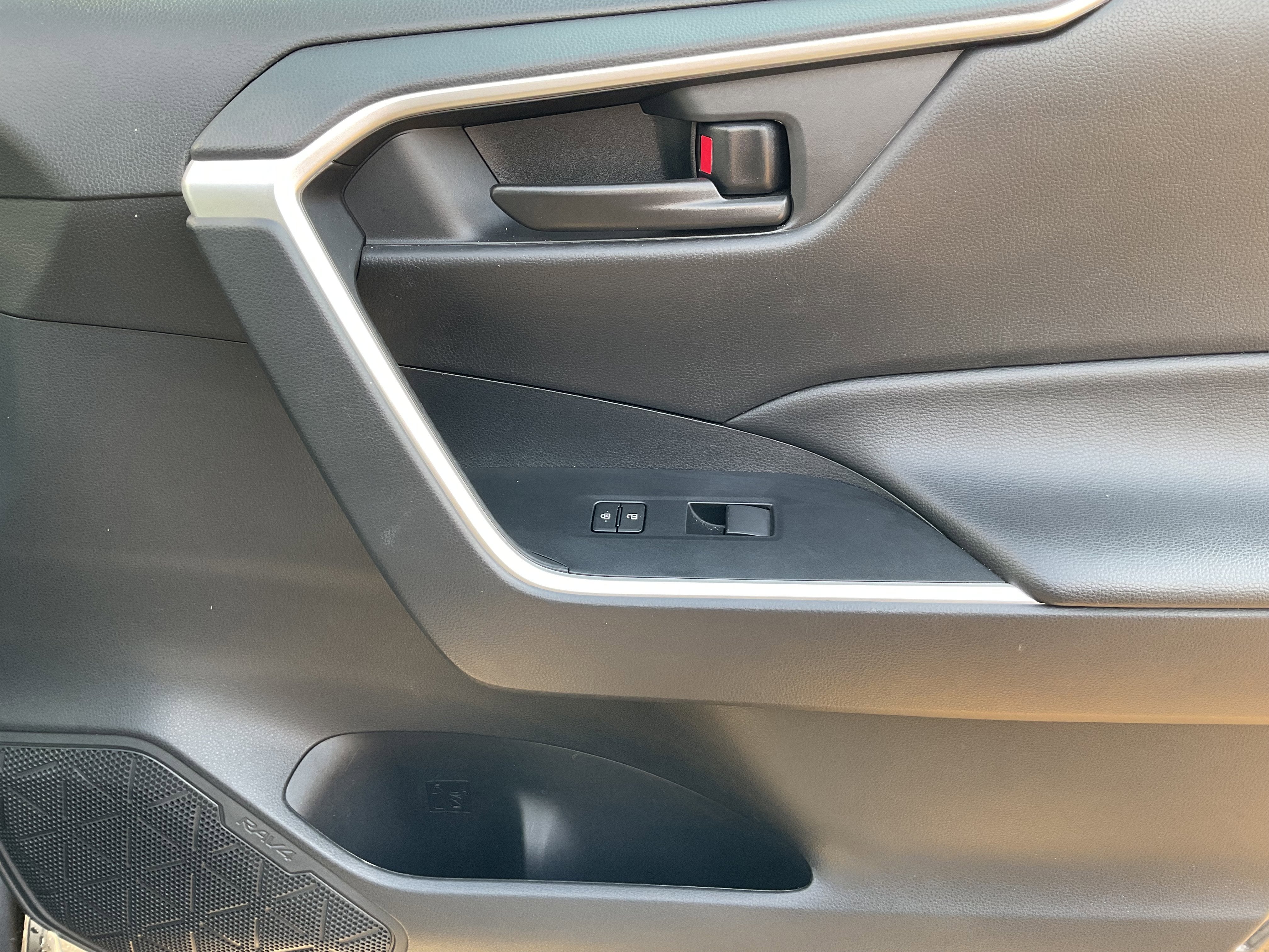 2025 Toyota RAV4 HYBRID Hybrid LE