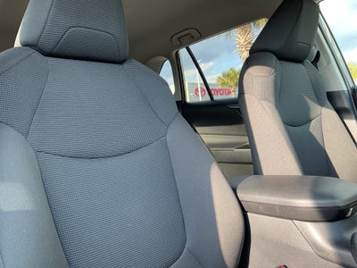 2025 Toyota RAV4 HYBRID Hybrid LE