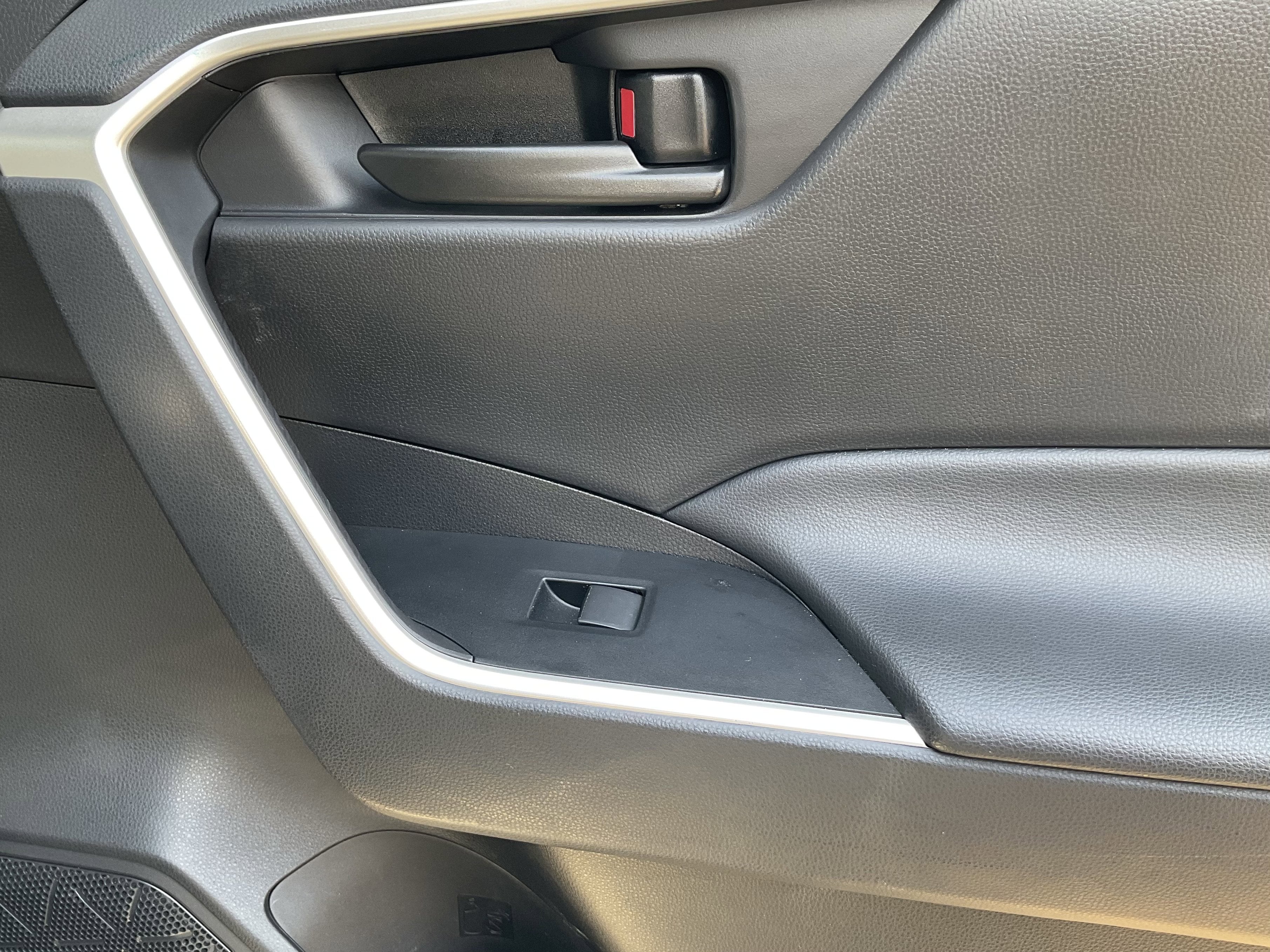 2025 Toyota RAV4 HYBRID Hybrid LE