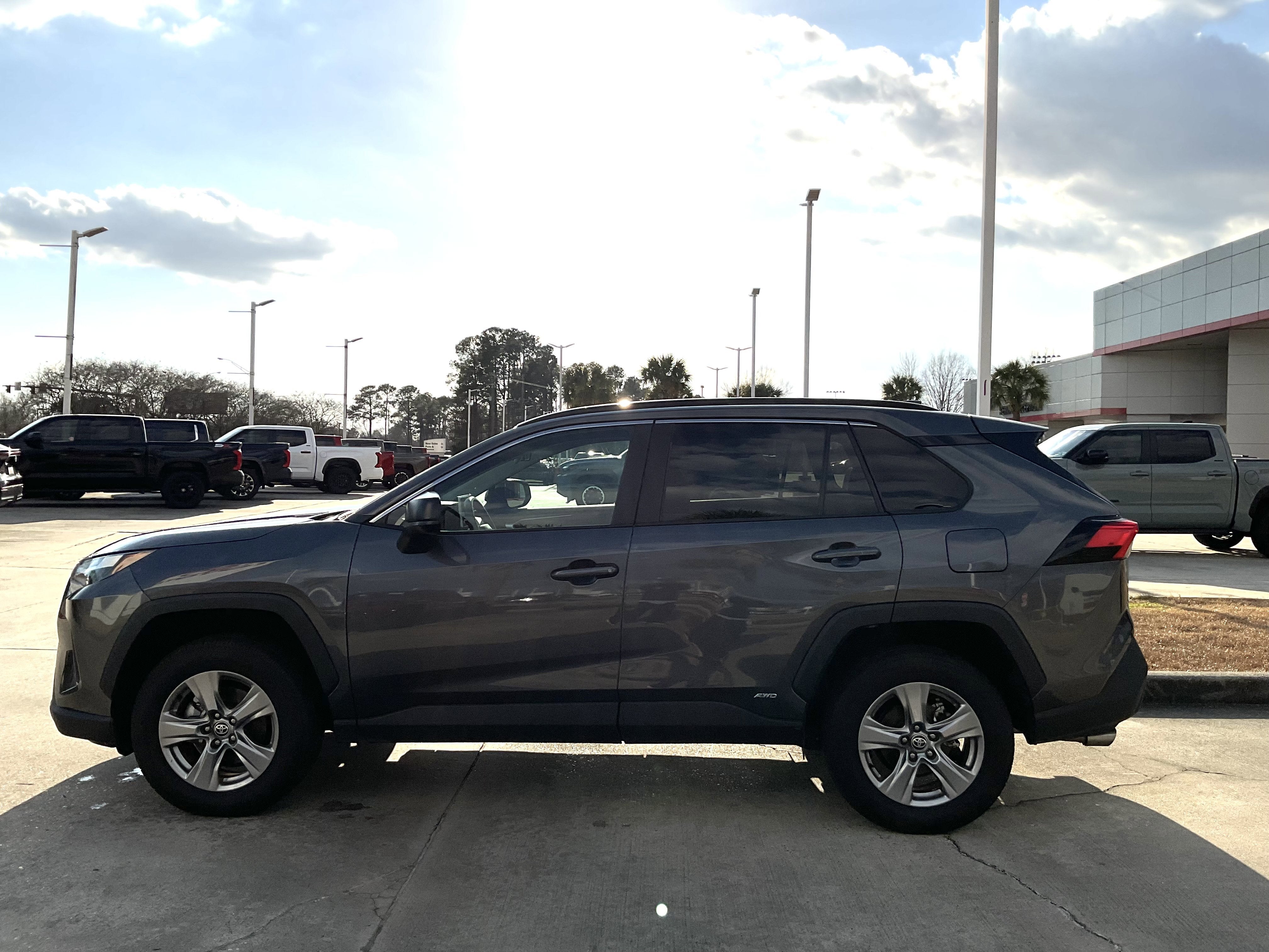 2025 Toyota RAV4 HYBRID Hybrid LE