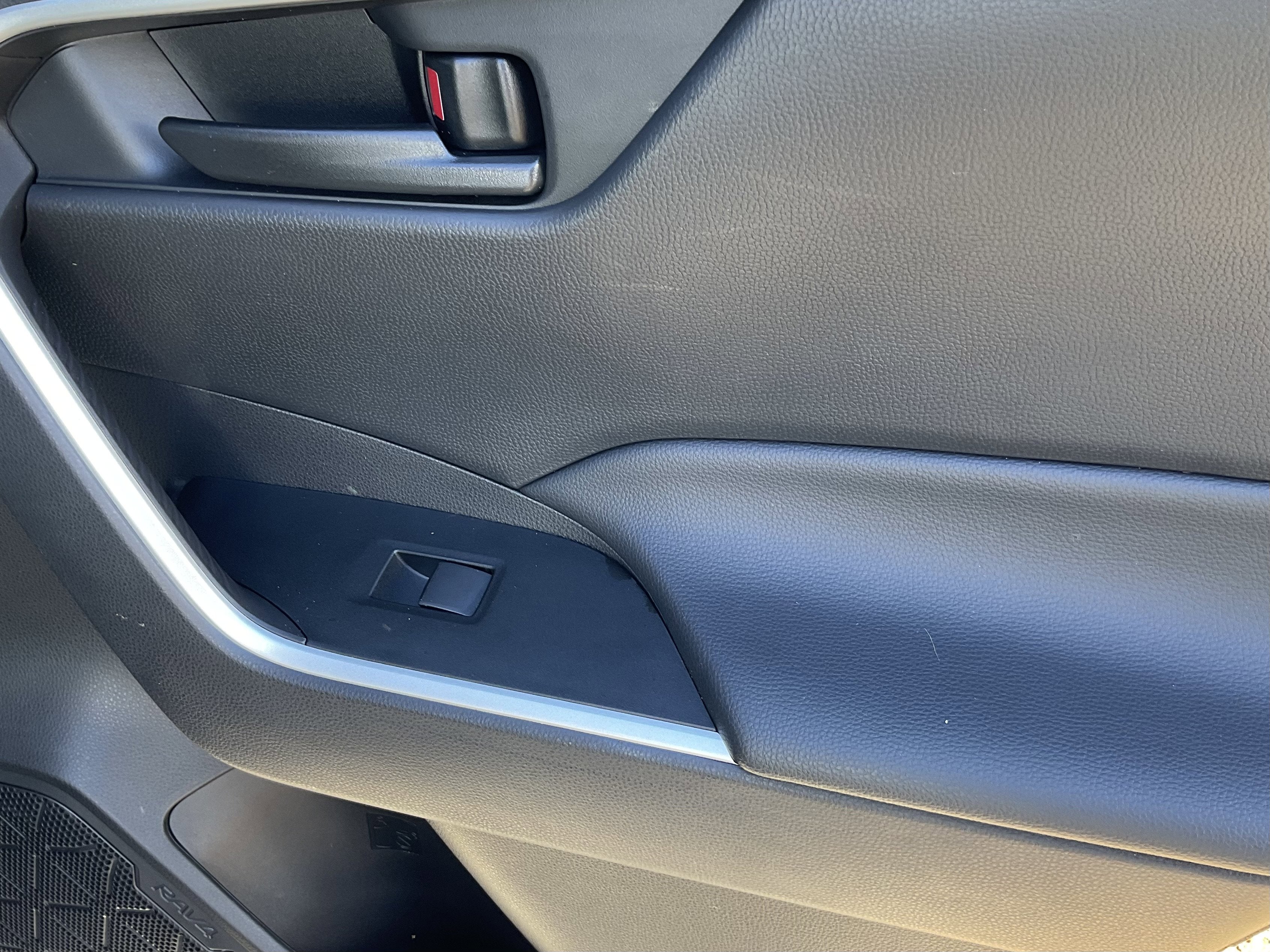 2025 Toyota RAV4 HYBRID Hybrid LE