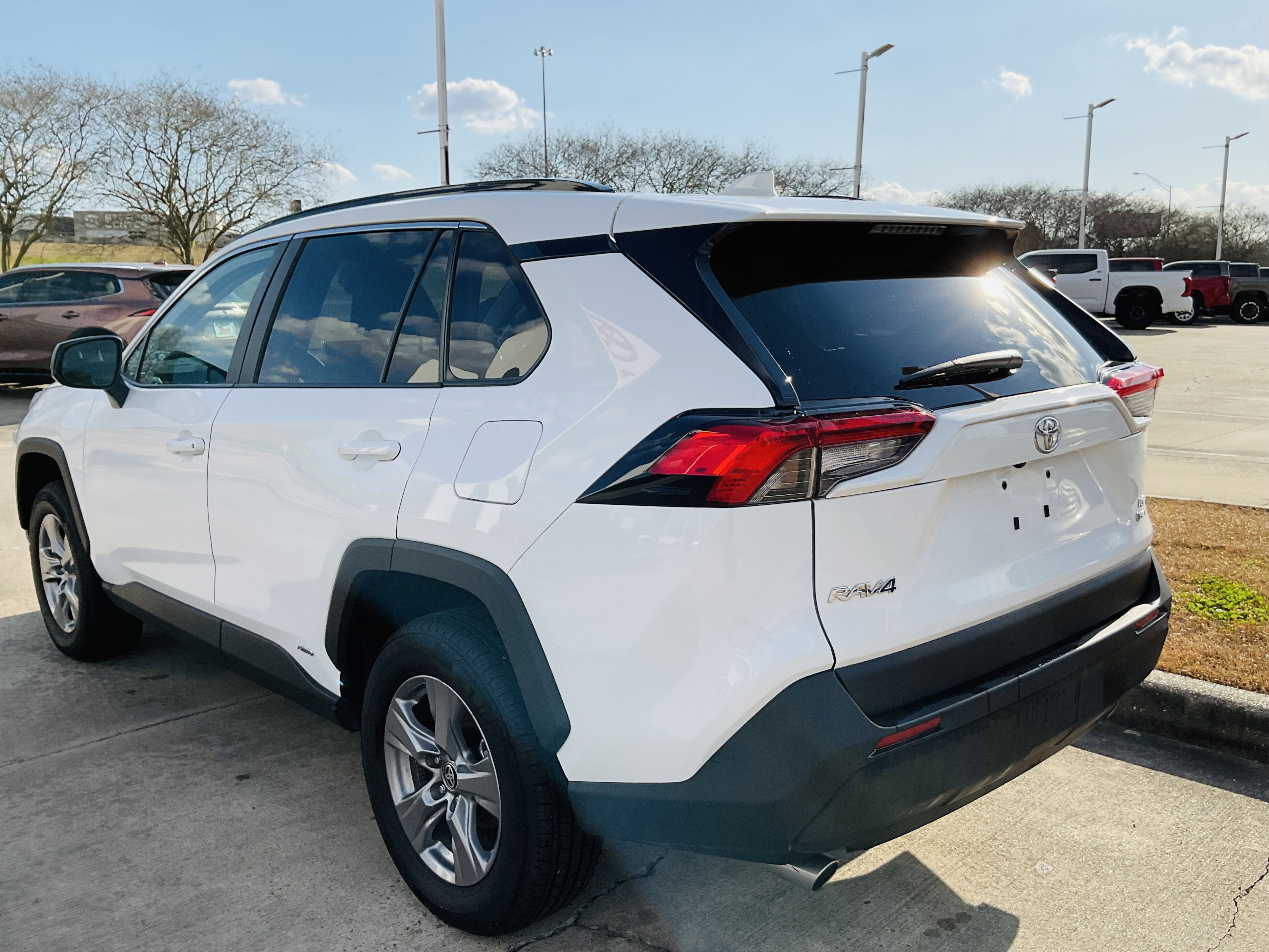 2025 Toyota RAV4 HYBRID Hybrid LE