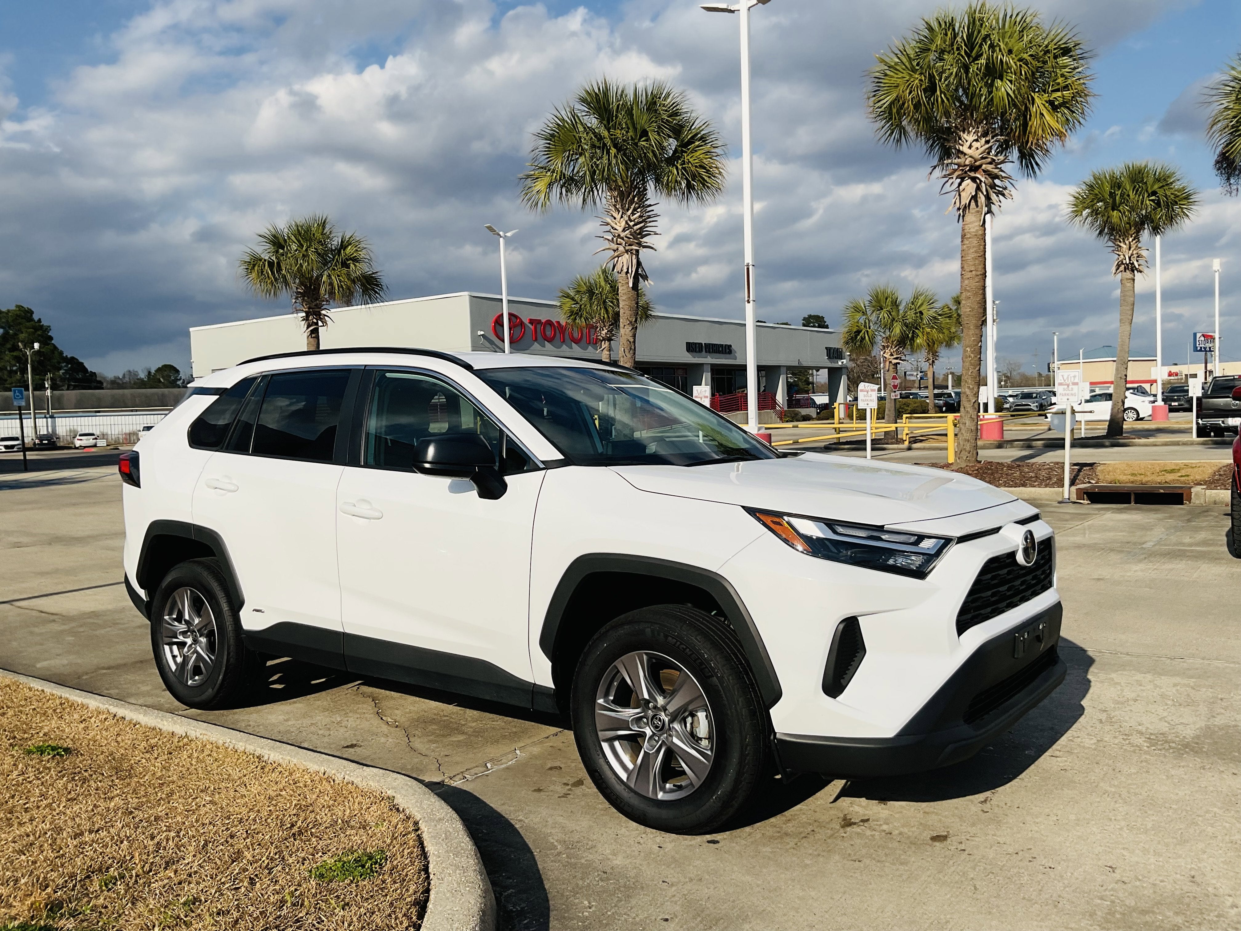 2025 Toyota RAV4 HYBRID Hybrid LE