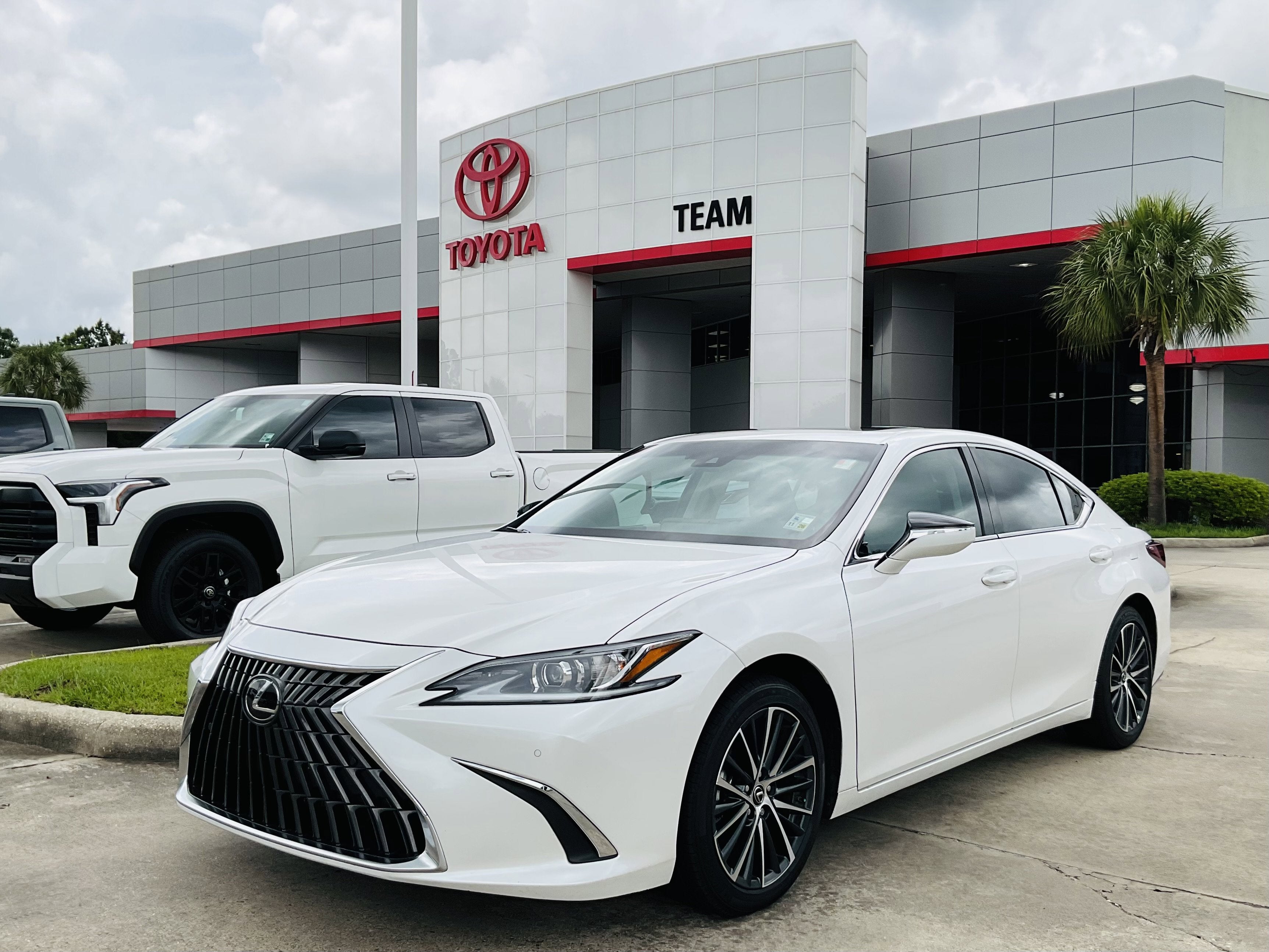 2025 Lexus ES 350 ES 350