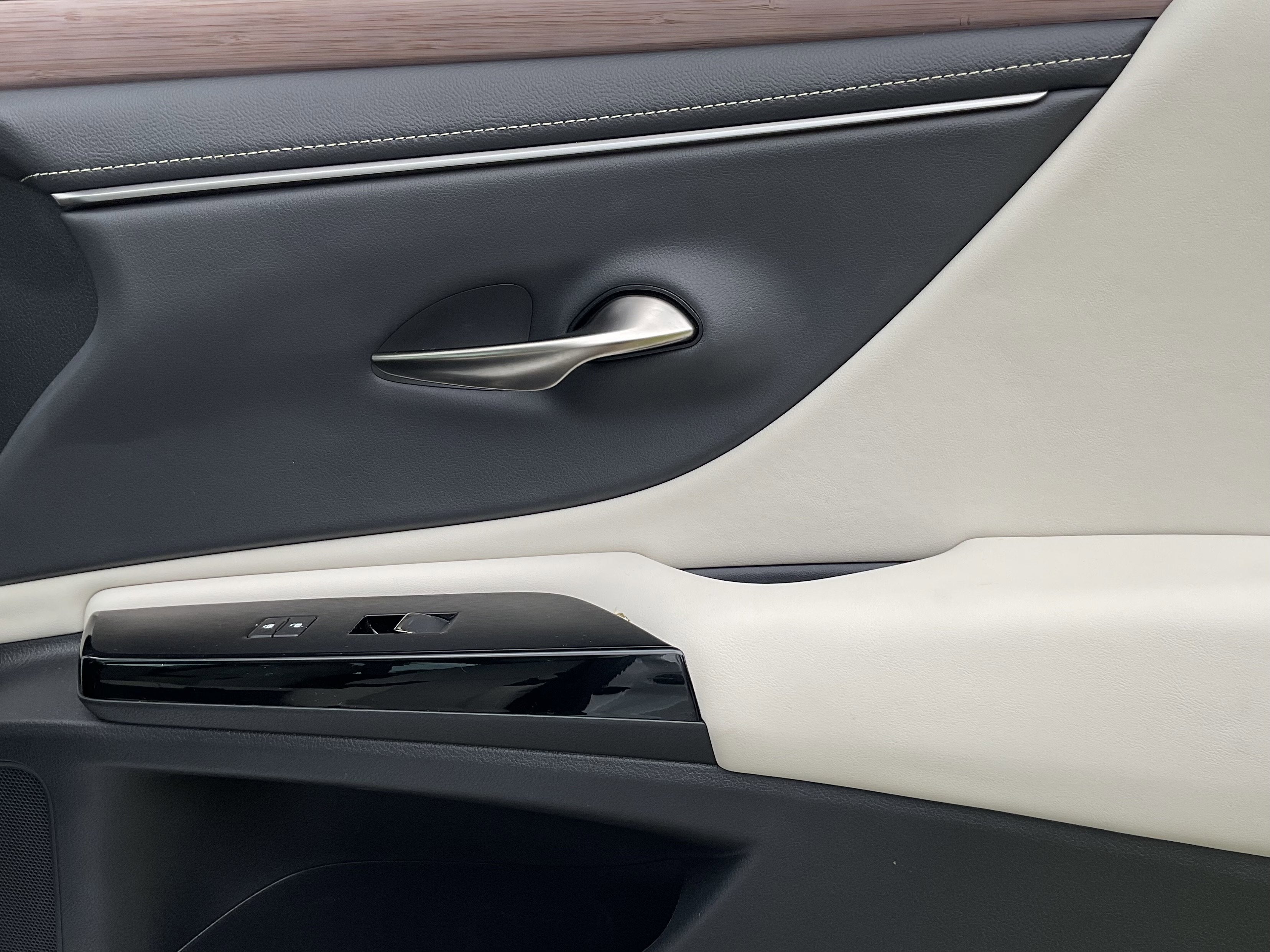 2025 Lexus ES 350 ES 350